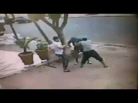 شاهد كاميرا تكشف حقيقة جريمة قتل وقعت في الشارع