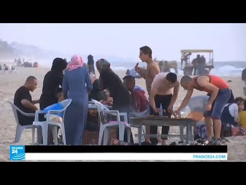 شاهد الإفطار خارج المنزل صار ضرورة لأهالي غزة
