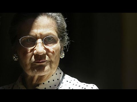 شاهد رحيل سيمون فاي بعد مسيرة سياسية حافلة بالعطاء