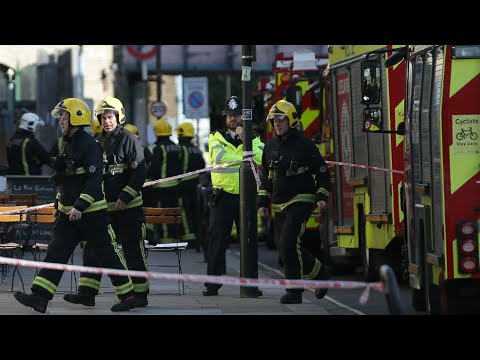 تساؤلات عما وقع في حادث مترو لندن