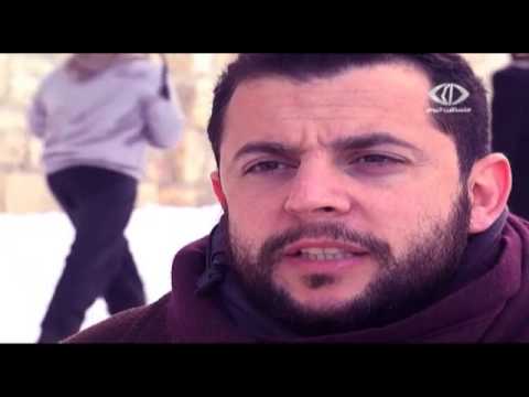 فلسطنيون يتحدون الثلوج لإنقاذ العالقين في القدس