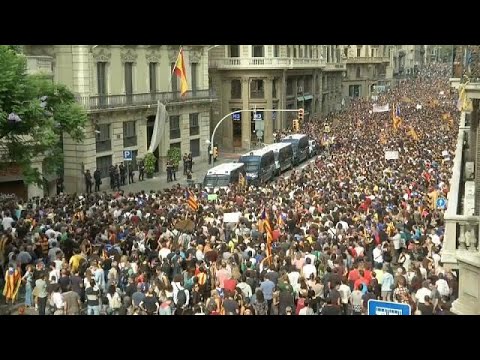 اضراب في كاتالونيا احتجاجًا على عنف الشرطة الاسبانية