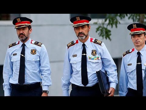 شاهد مسؤولون كاتالان أمام المحكمة