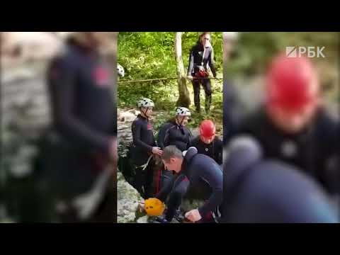 مرشحون روس لمنصب محافظ يتدربون على القفز والتجديف