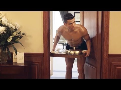 شاهد أفضل 3 إعلانات غريبة لـ كريستيانو رونالدو