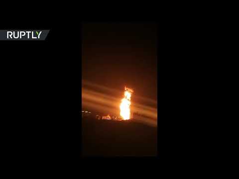 شاهد لحظة حريق أنابيب النفط في البحرين
