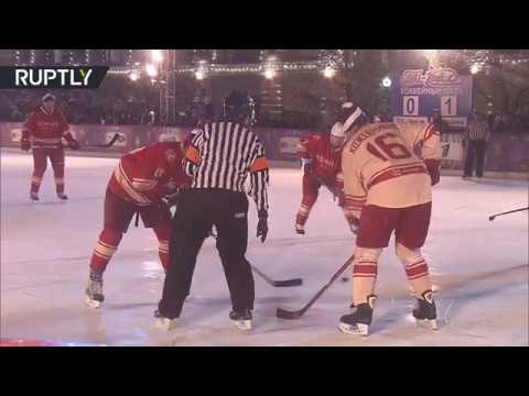 بوتين يتألّق في الهوكي بالساحة الحمراء