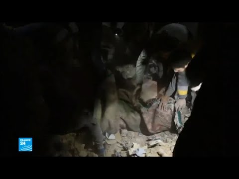 سكان بلدة مسرابا السورية يتكاتفون لإنقاذ العالقين
