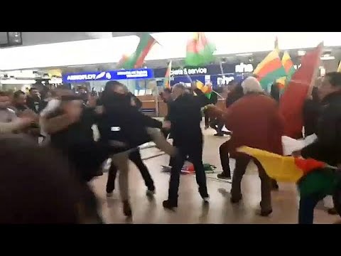 مطار هانوفر يتحول إلى ساحة عراك بين الأكراد والأتراك