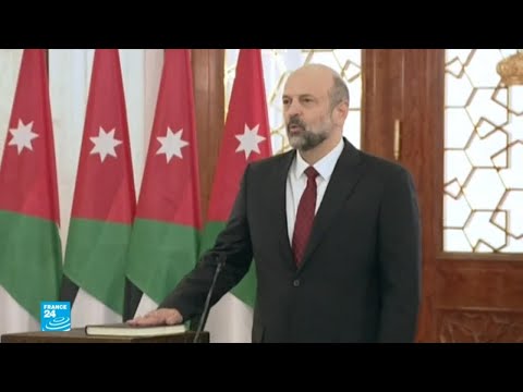 حكومة الملقي تستقيل وعمر الرزاز يُكلف بتشكيل جديدة