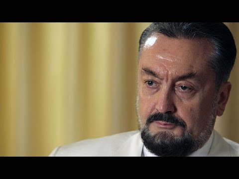 تركيا تعتقل الداعية الإسلامي المثير للجدل عنان أوكطار