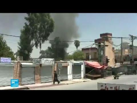شاهد الحزب الحاكم في زيمبابوي يفوز بالأغلبية المطلقة من مقاعد الجمعية الوطنية