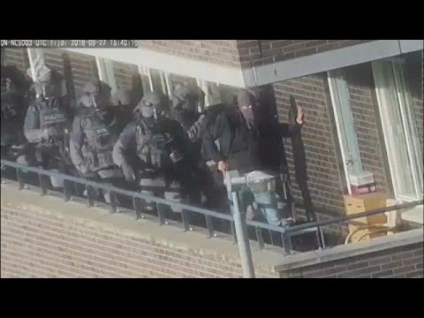 شاهد لحظة توقيف 7 هولنديين يشتبه في تخطيطهم لهجوم مُتطرّف