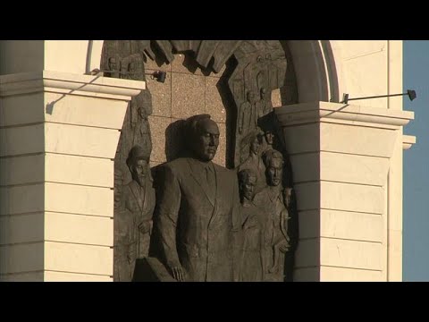 سبب فرض اسم الزعيم الشيوعي الذي حكم كازاخستان ثلاثة عقود على العاصمة