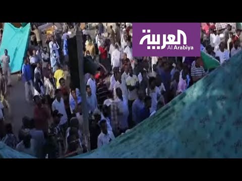 شاهد المدنييون السودانيون يدعون للعصيان المدني والعسكر يريد الحوار