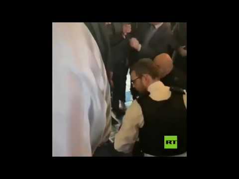 طعن رجل في مسجد في شمال لندن