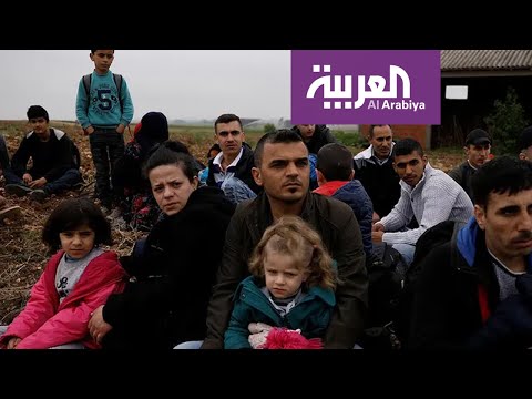 آلاف اللاجئين يتدفقون على حدود أوروبا