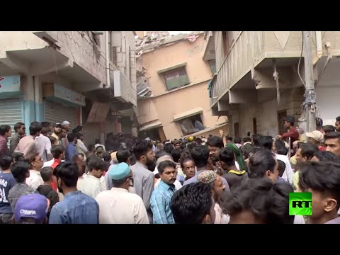 11 قتيلُا و22 جريحًا جراء انهيار مبنى في كراتشي الباكستانية