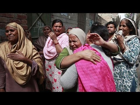 شاهد مقتل 10 أشخاص وإصابة 50 آخرين في تفجيريْن في لاهور