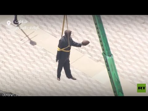 السلطات البريطانية تُزيل تمثالًا لتاجر العبيد روبرت ميليغان