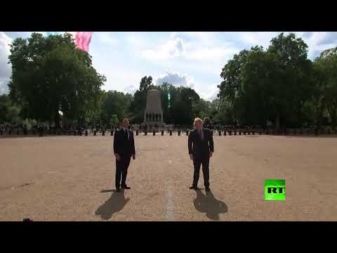 جونسون وماكرون يتابعنا تحليق مجموعات مقاتلات في سماء لندن