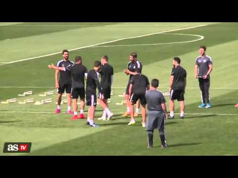 بالفيديو ضحك ومرح بين لاعبي الريال احتفالًا بعيد ميلاد إيسكو