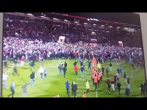 شاهد احتفال جنوني لجماهير ورئيس بورنموث