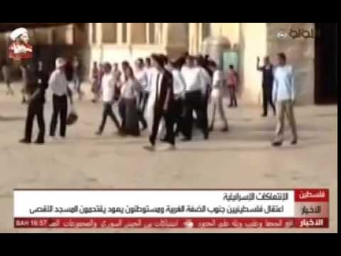 طلاب من أجلال هيكل ومستوطنون يقتحمون المسجد الأقصى