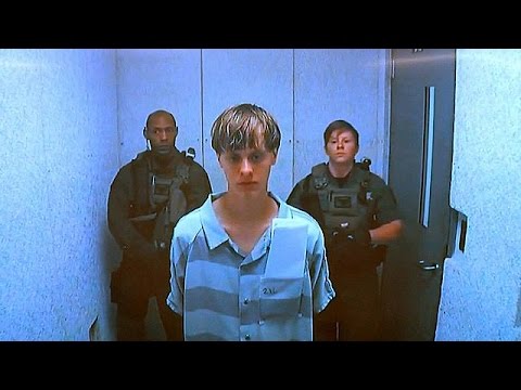 شاهد أقارب ضحايا كنيسة تشارلستون يسامحون الجاني