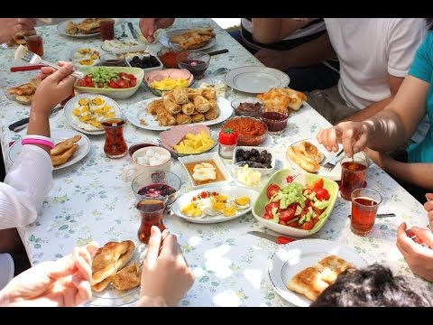 شاهد أطباء ينصحون باتباع الأساليب الغذائيّة المفيدة