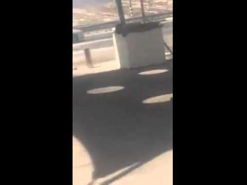 شاهد الاحتلال يطلق النار على شاب فلسطيني غرب رام الله