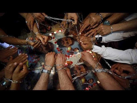 شاهد اسرائيل تعلق الاعتقال الإداري بحق الأسير محمد علان
