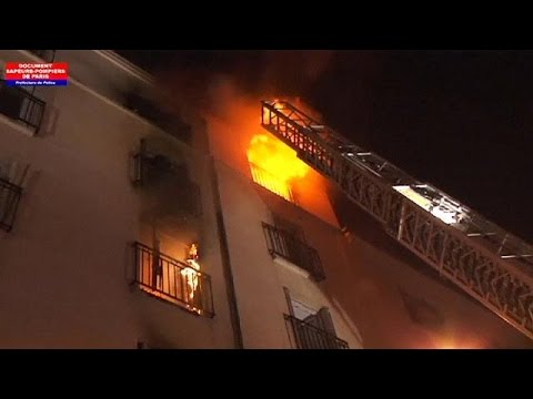 شاهد مقتل 8 أشخاص بينهم طفلان في حريق شمال باريس