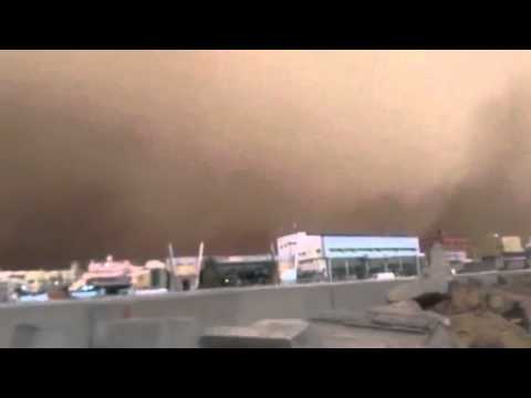 شاهد موجة غبار قوية تضرب أحياء محافظة جدة