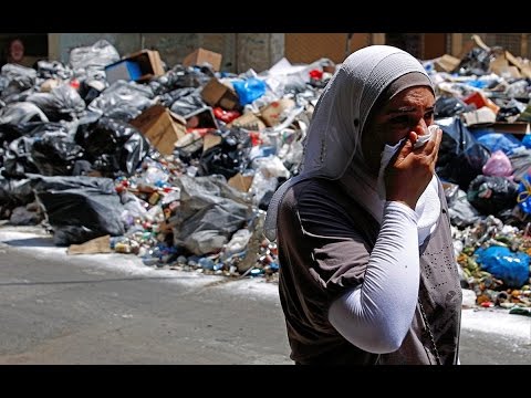 الحكومة اللبنانية تقر خطة لمعالجة أزمة النفايات