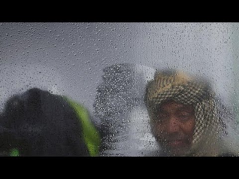 شاهد أكثر من 3 آلاف لاجئ ومهاجر عبروا الأربعاء إلى النمسا