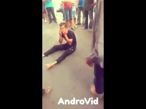 شاهد مواطنون يطبقون حد السرقة على شاب