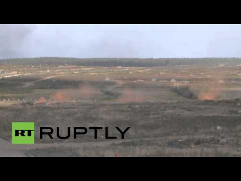 شاهد تدريبات عسكرية مشتركة تجري في مقاطعة لينينغراد