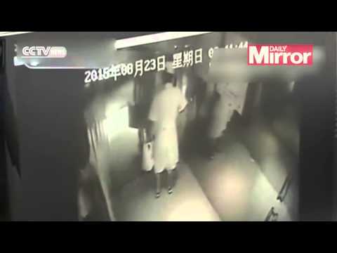 بالفيديو امرأة تتنكر في زي ممرضة وتخطف طفلا