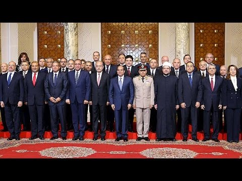 شاهد أداء اليمين الدستورية للحكومة المصرية الجديدة السبت