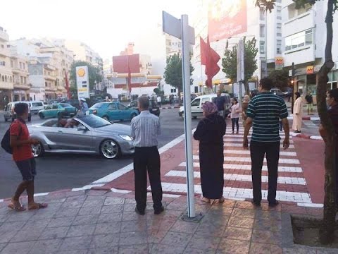 شاهد كورتي يشرمل زوجته في البيضاء