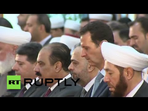 بشار الأسد يؤدي صلاة عيد الأضحى