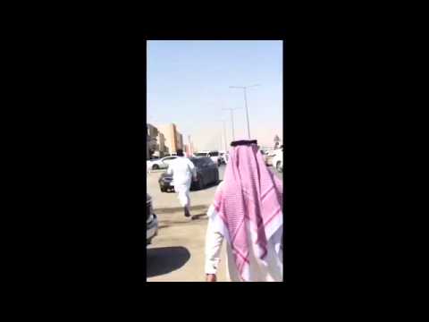 شاهد لحظة القبض على شاب في السعودية لمدحه تنظيم داعش