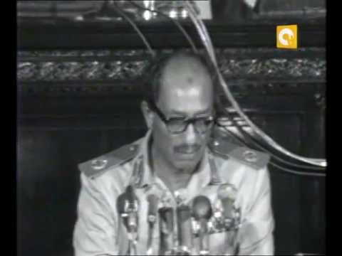 شاهد خطاب السادات أمام البرلمان لإعلان استرداد سيناء