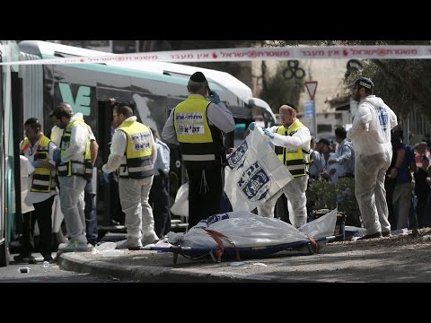 شاهد فلسطيني يطعن أربعة مستوطنين في القدس