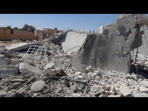شاهدنزوح أهالي ريف حماة بسبب الغارات الروسية