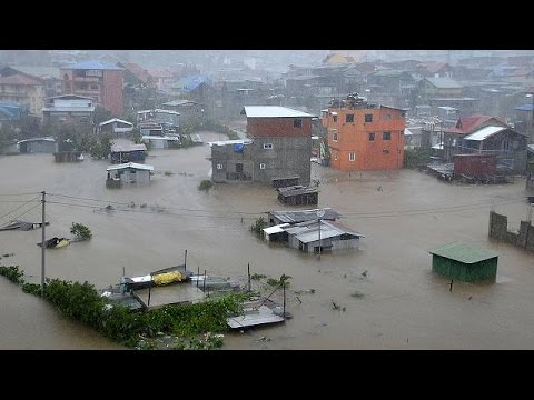 شاهدإعصار كوبو يقتل 16 شخصاً في الفيلبين