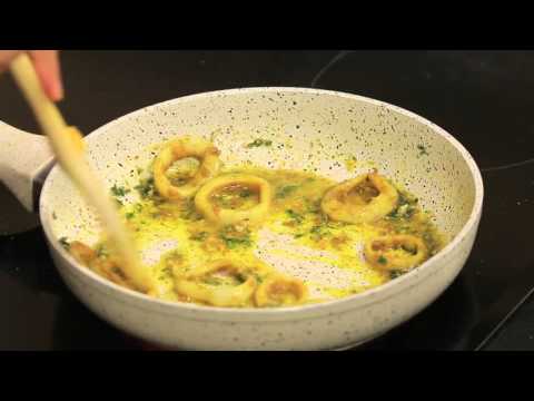 شاهد طريقة عمل سندوتش كاليماري بصوص البقدونس والثوم