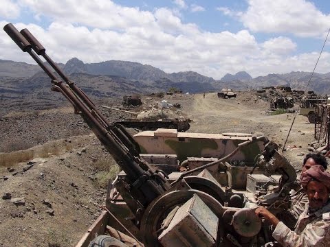 شاهد قوات الشرعية اليمنية تقتحم القصر الرئاسي في تعز