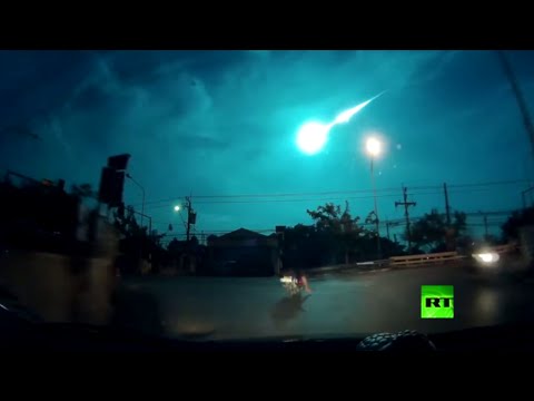 شاهد نيزك يضيئ سماء تايلاند